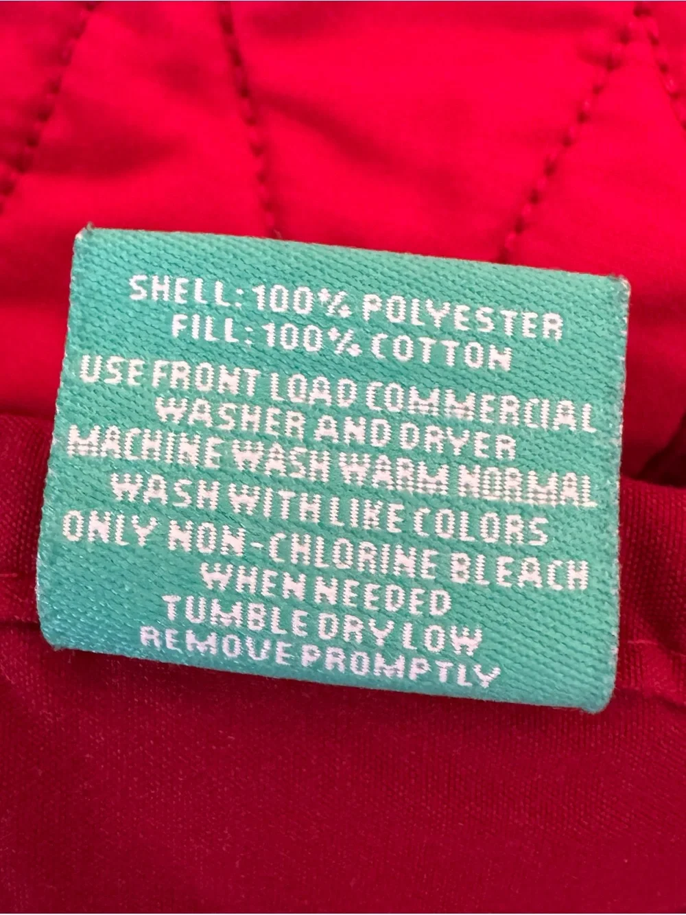 EUC All-Cotton Pillowfort Triangle Stitch Quilt + Pillowcase - Red/Burgundy Twin